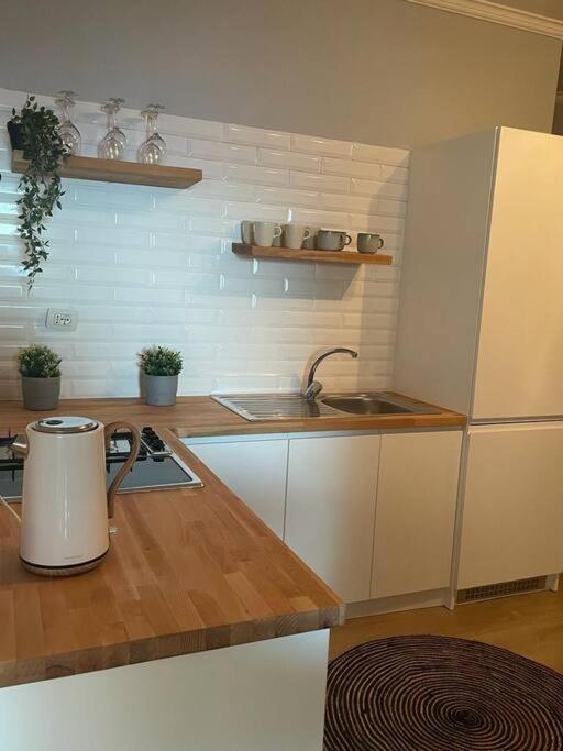 סרנדה Janko Elite Apartment מראה חיצוני תמונה